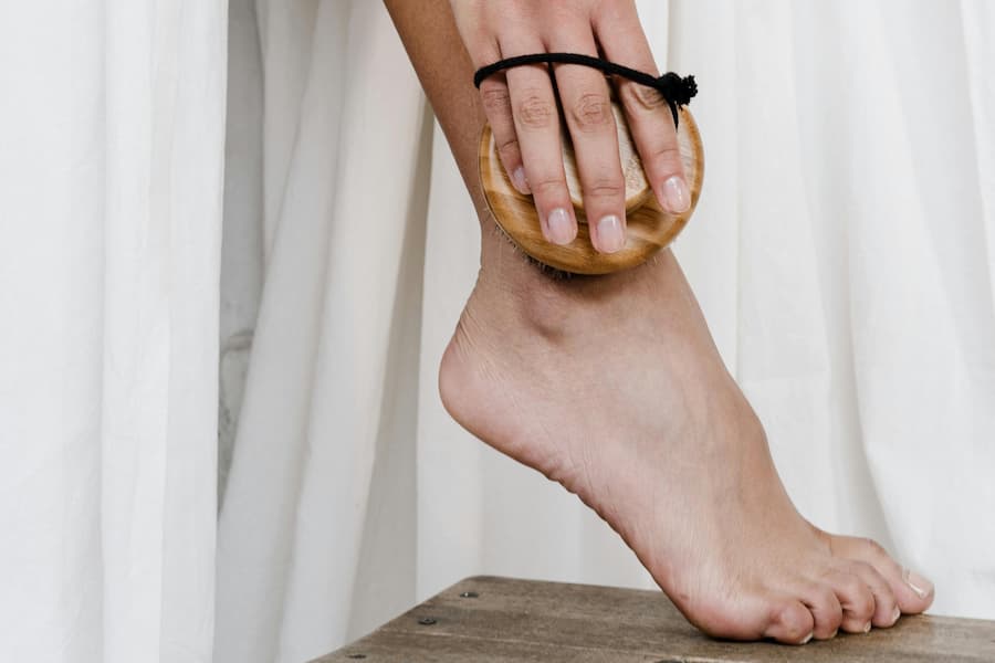 Illustration of a simple household item ritual being used to prepare the foot and nail surface for better care
